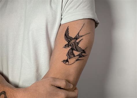 meaning of the swallow tattoo|Swallow Tattoo Meaning and Designs .